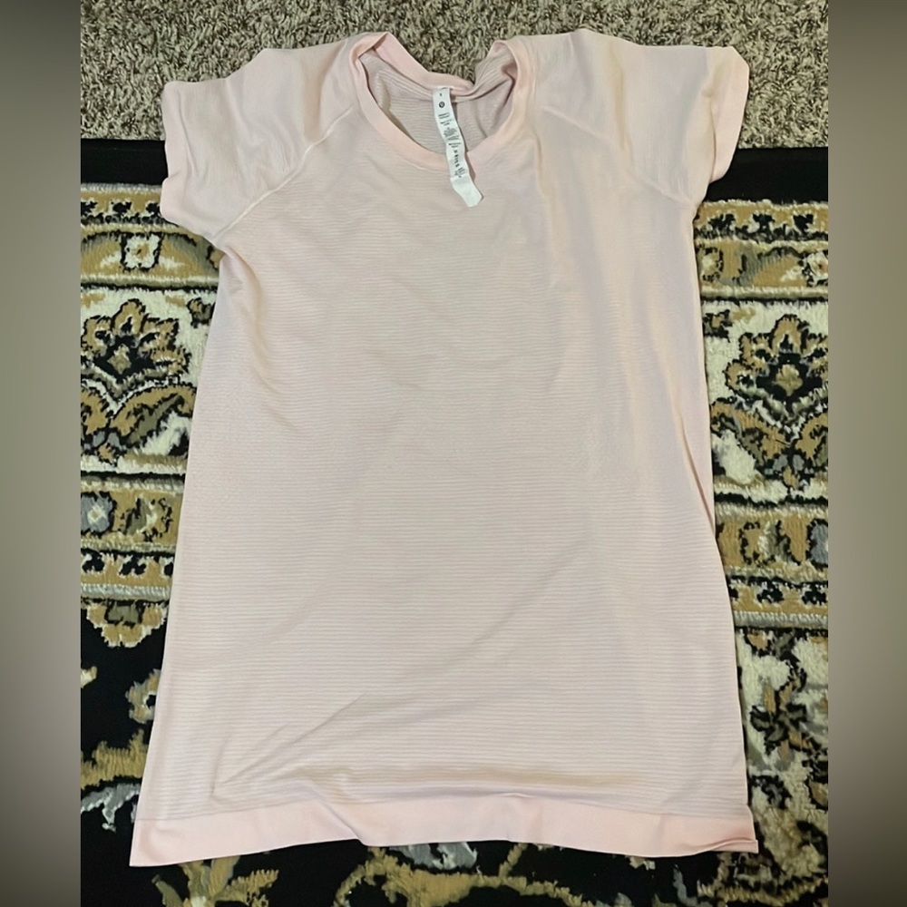 Lululemon swiftly short sleeve top